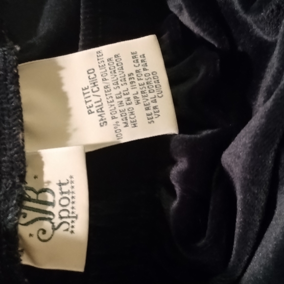 SJB Sport Woman's Pants Color: Forest Green Size Small Petite 100% Polyester - Picture 2 of 13